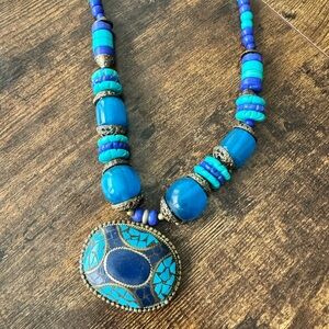 Vintage blue beaded necklace